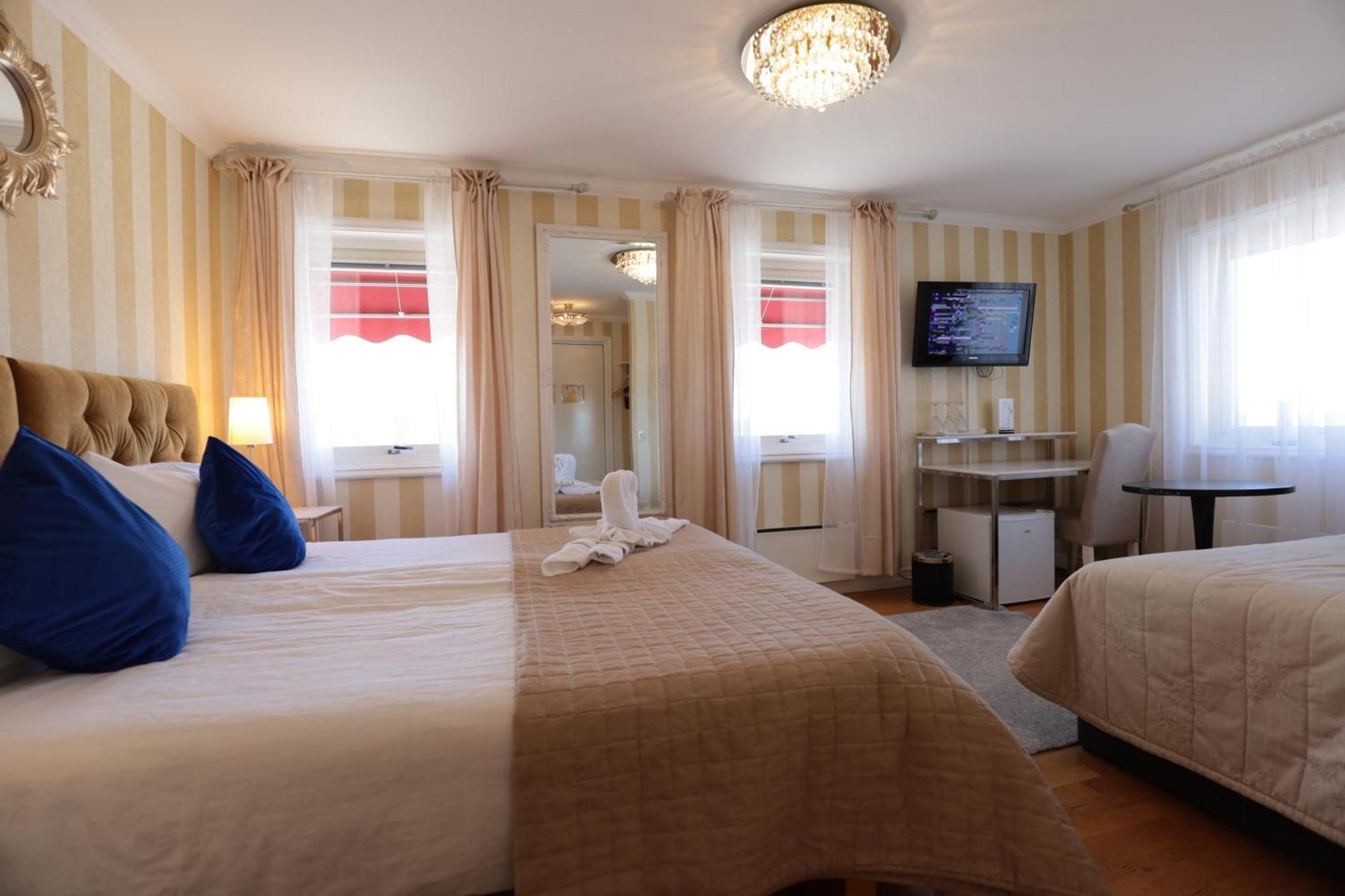 Vaenerport Lakefront Hotell Mariestad Dış mekan fotoğraf